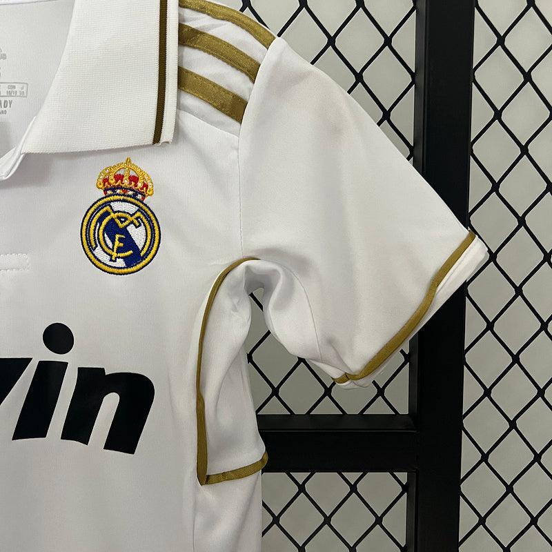 Conjunto Retrô Infantil Real Madrid l 2011/12 - Modelo Torcedor